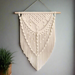 Macrame wall hanging - Three Knot Design